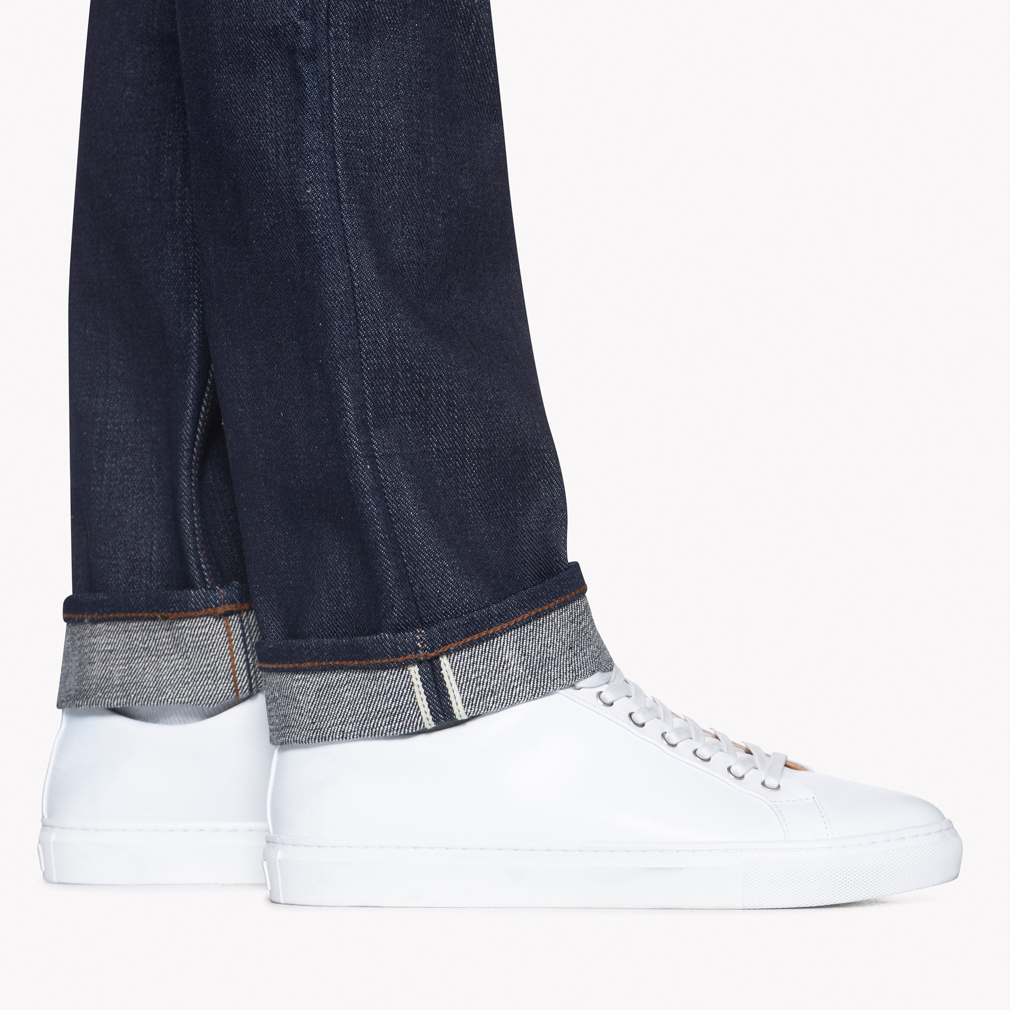 UB121 Skinny Fit 21oz Heavyweight Indigo Selvedge Denim | The Unbranded Brand