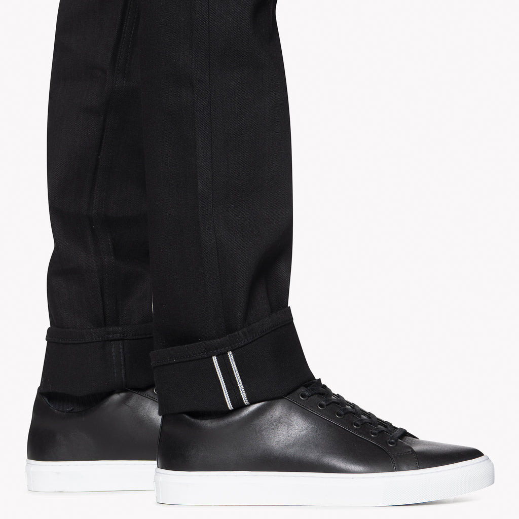 UB144 Skinny Fit 11oz Solid Black Stretch Selvedge Denim | The Unbranded Brand