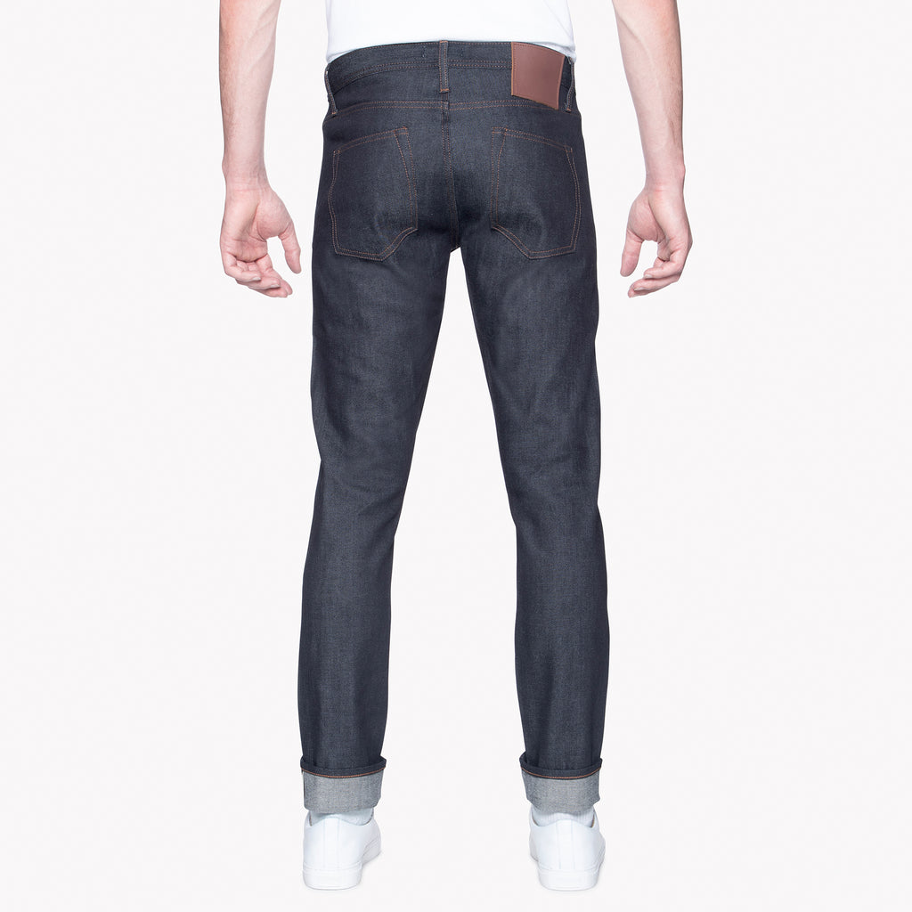 UB422 Tight Fit 11oz Indigo Stretch Selvedge Denim | The Unbranded Brand