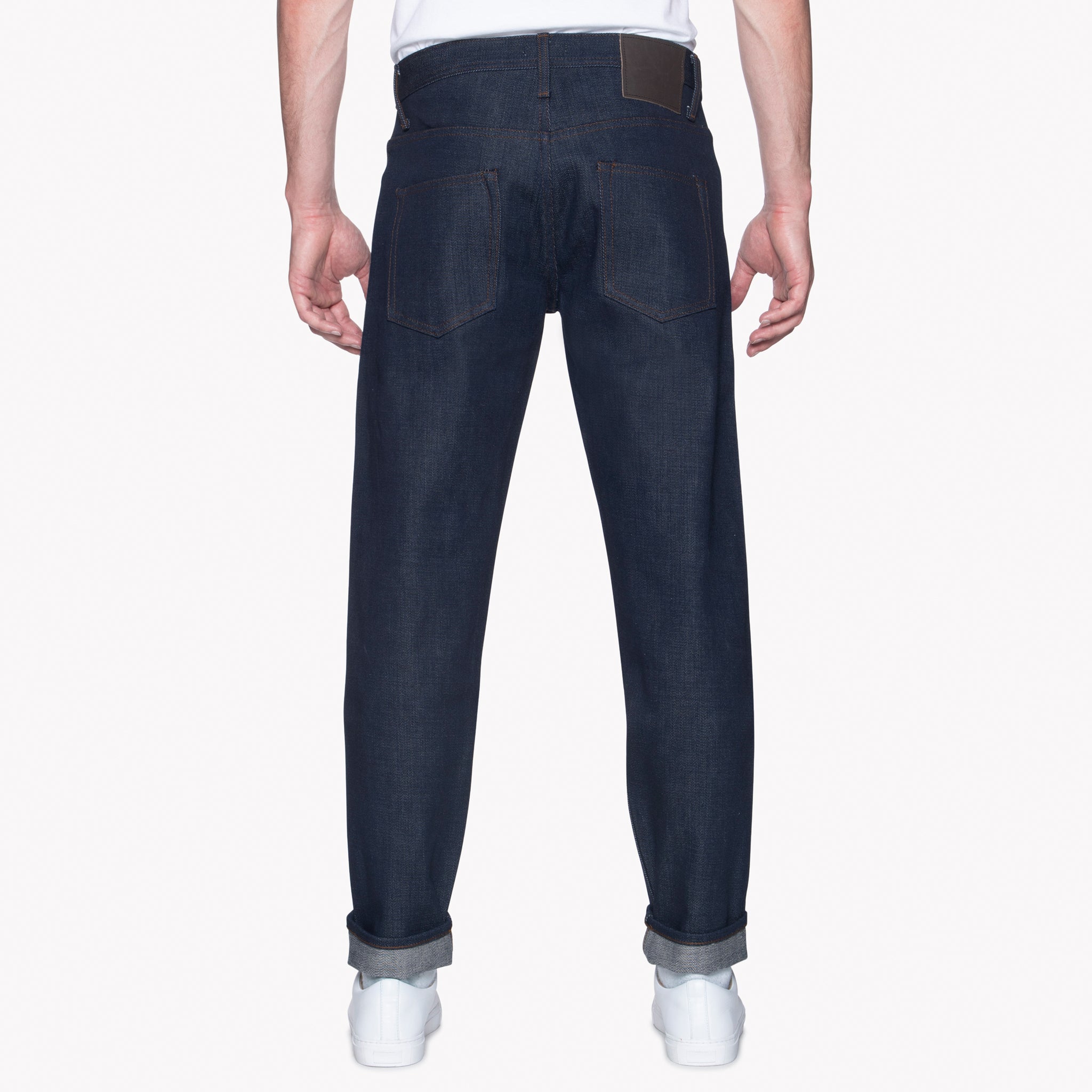 UB621 Relaxed Tapered Fit 21oz Indigo Selvedge Denim | The Unbranded Brand