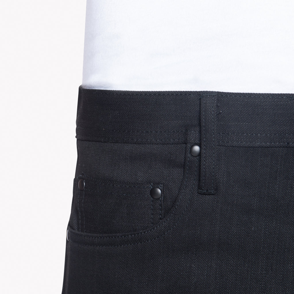 UB644 Relaxed Tapered Fit 11oz Solid Black Stretch Selvedge Denim | The Unbranded Brand